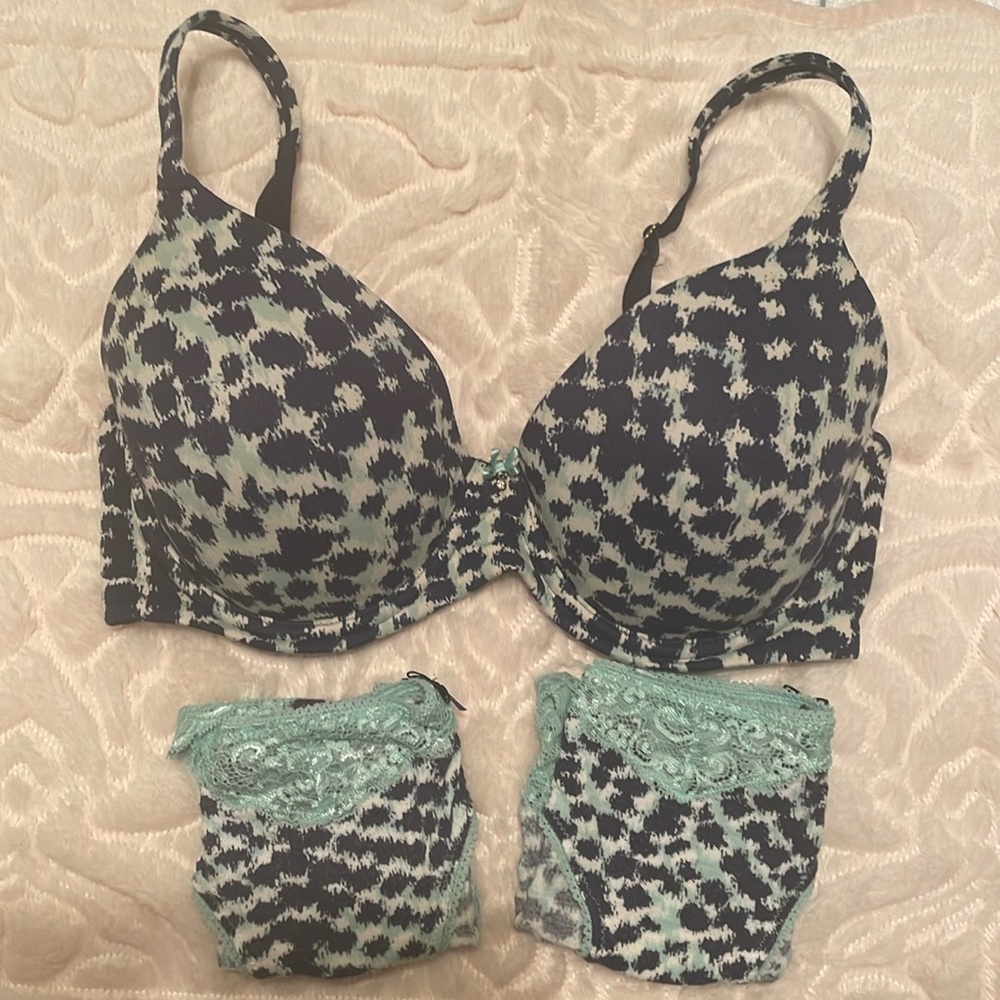 Soma Embraceable Bra 34DD and Hipster Panties Small